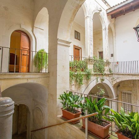 B&B Casa Li Santi Lecce Buitenkant foto
