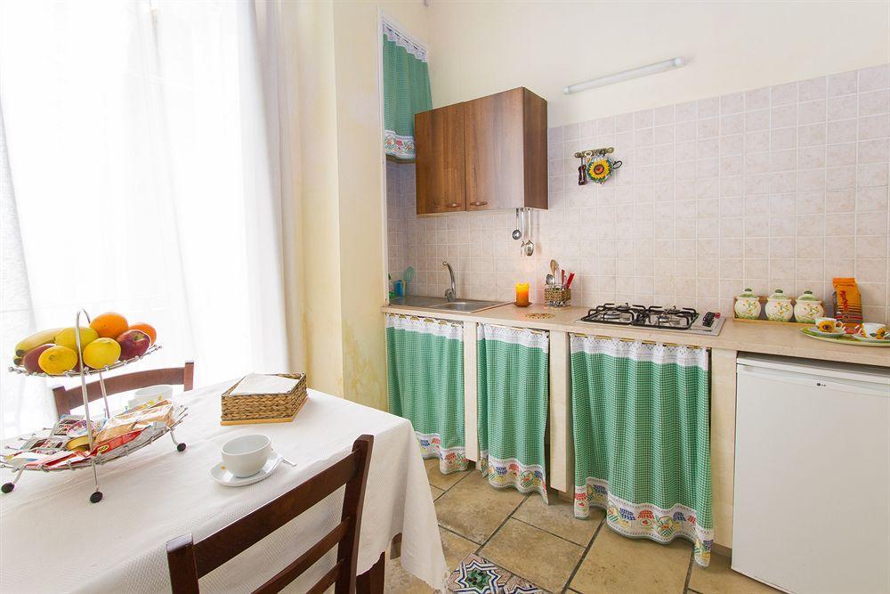 B&B Casa Li Santi Lecce Buitenkant foto