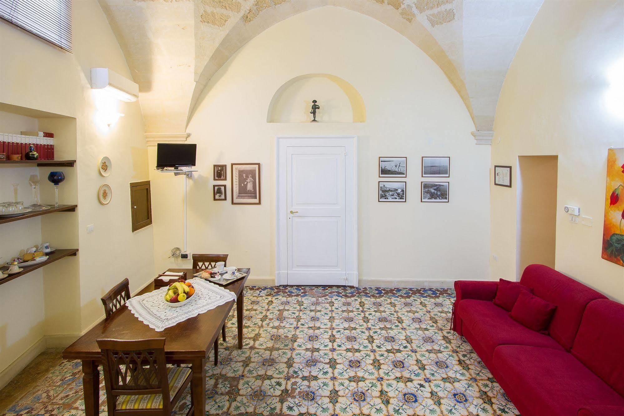 B&B Casa Li Santi Lecce Buitenkant foto