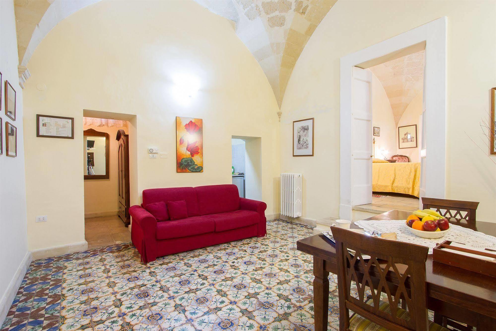 B&B Casa Li Santi Lecce Buitenkant foto