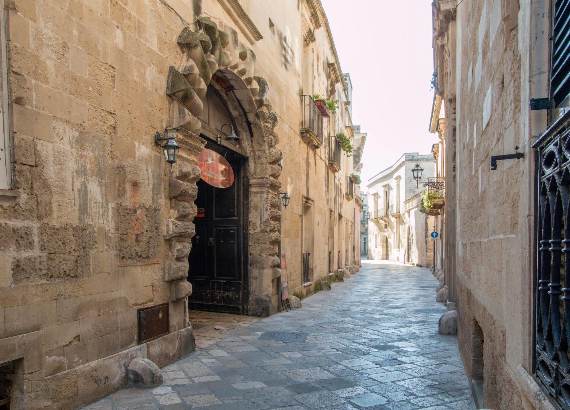 B&B Casa Li Santi Lecce Buitenkant foto