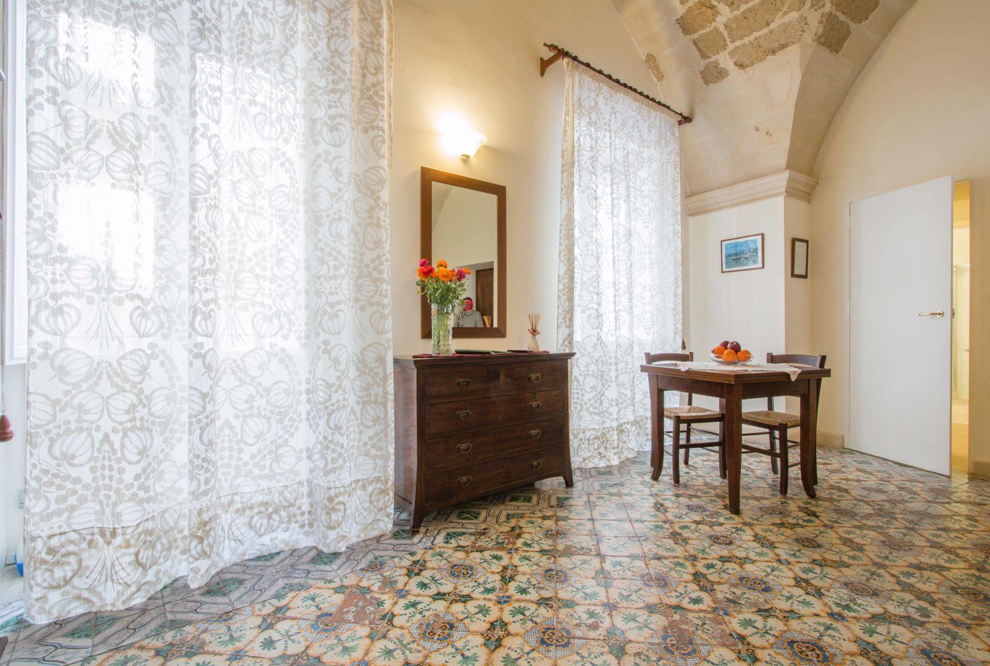 B&B Casa Li Santi Lecce Buitenkant foto
