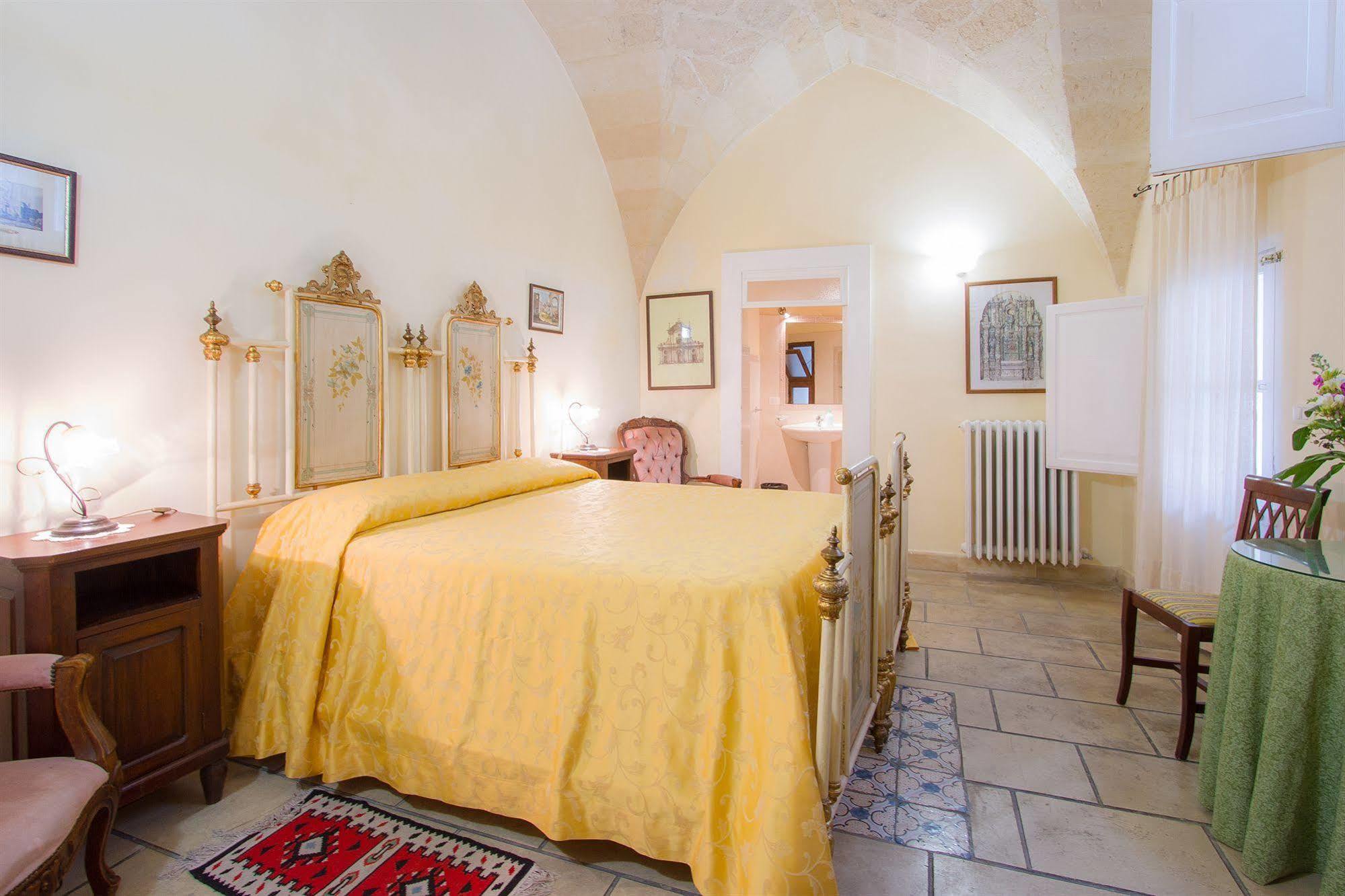 B&B Casa Li Santi Lecce Buitenkant foto