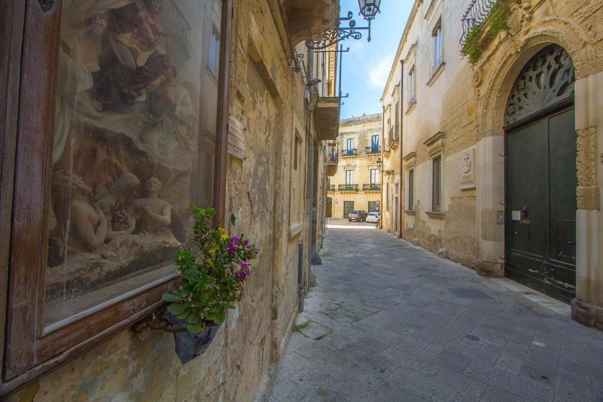 B&B Casa Li Santi Lecce Buitenkant foto